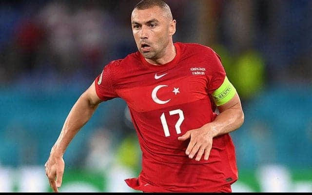 ブラク・ユルマズが37歳で現役引退…トルコ3強やリールで活躍の名ストライカー