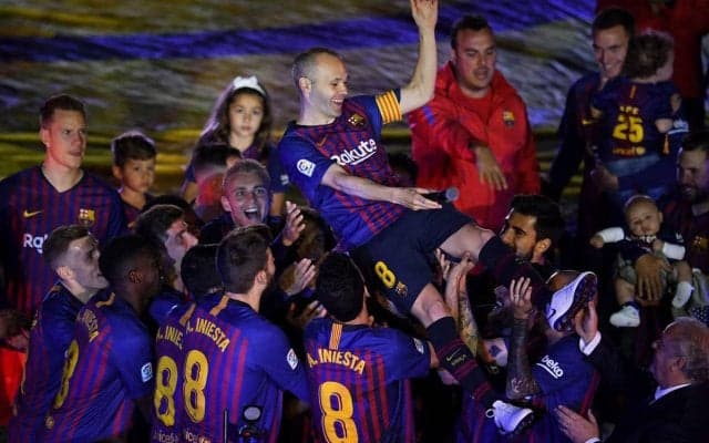イニエスタのバルサラストマッチから5年、当時のスタメンは何人思い出せる？ 当時のメンバーも複数来日