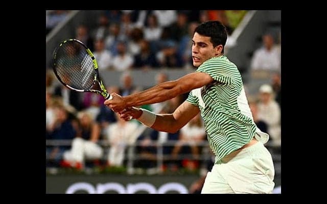  アルカラス、ジョコ待つ準決勝へ 