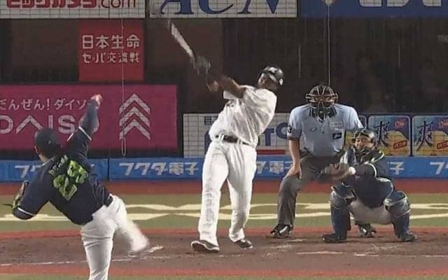 もう少しでマリン場外「飛距離えぐすぎだろ」　衝撃の“屋根直撃弾”が「パワーやば」