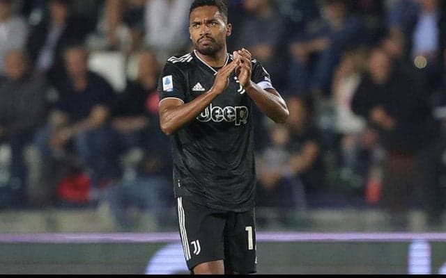 アレックス・サンドロがユーべ退団へ？　来夏まで残る契約の早期解除を希望か