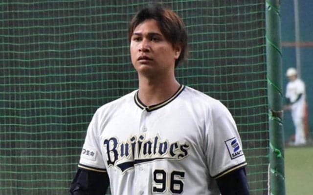「捕まった人みたい」“囚われの宇田川”…まさかの観戦にファン驚愕「オモロすぎるw」