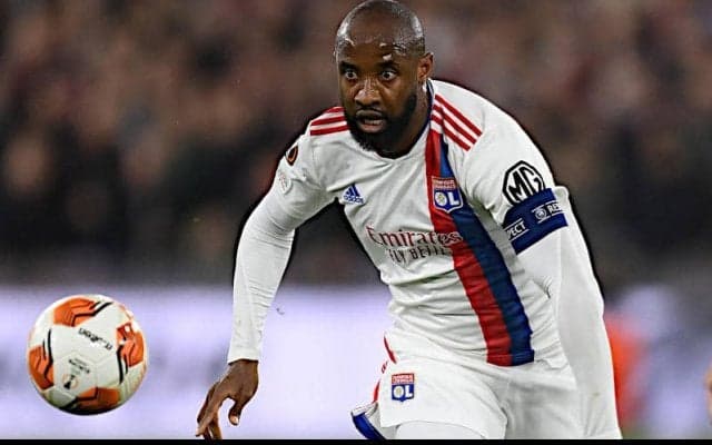 リヨンがFWムサ・デンベレの退団を発表！在籍4年半で70G19Aをマーク