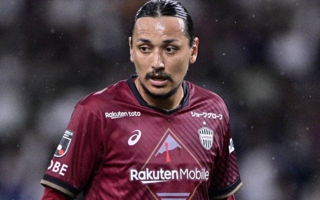 「モデル雑誌に載りそう！」ヴィッセル神戸DFが披露した2枚の写真に「もうモデルですね　かっこよすぎ」とファン歓喜！ 元日本代表FWも「すんごい良き」と称賛