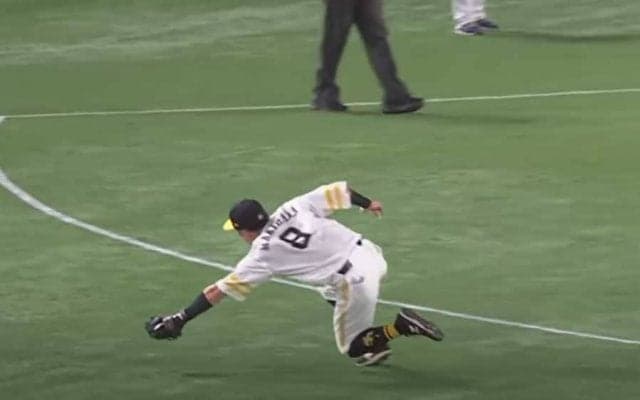 忍者のような“1回転”に驚嘆「語彙力無くす」　高速クルリの超絶美技は「神だ」