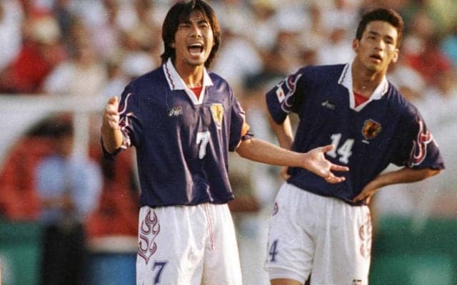 「豪華すぎて直視できん」前園真聖が中田英寿＆大物アーティストとの3ショットを披露！「とっても楽しそう」