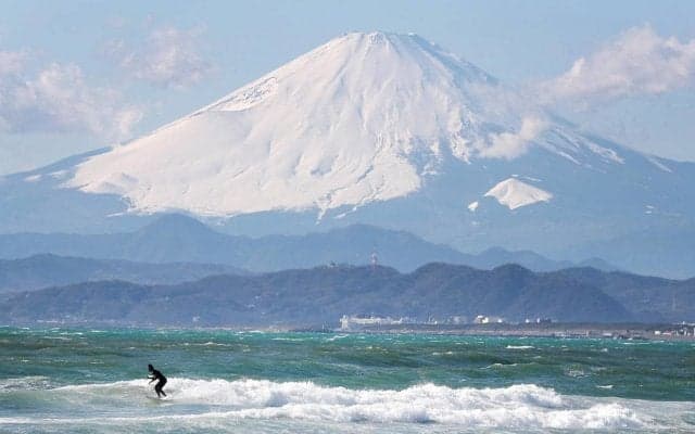 「すげえ」トッテナムFWが富士山頂に到達！日本最高標高地点での記念撮影に驚きの声「熟練者なんかな」