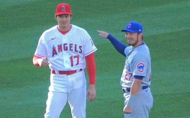 【MLB】大谷翔平が口パクパク…鈴木誠也が“釣竿ポーズ”　同級生コンビが3日連続談笑