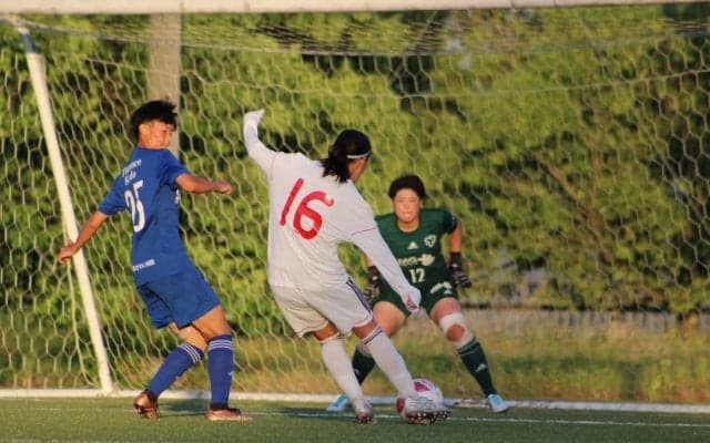 [女子サッカー]日体大相手に攻め切れず、今季初黒星