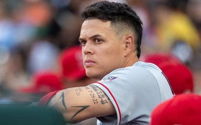 【MLB】ウルシェラ、腰の張りで急きょスタメン外れる　エ軍トップ打率.304も…代役ウォルシュ