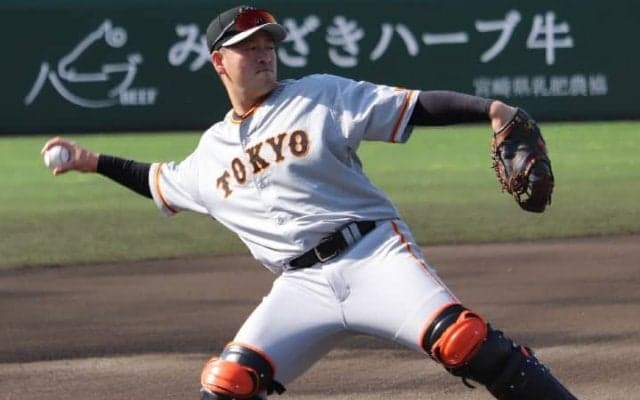 今季初先発マスクとなった岸田への期待も…巨人を悩ます「第２の捕手探し」