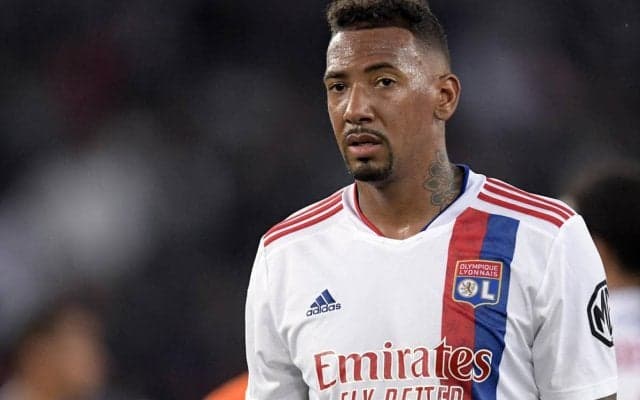 ボアテングが在籍2年でリヨン退団…ポジション争い苦戦に物議醸す振る舞いも