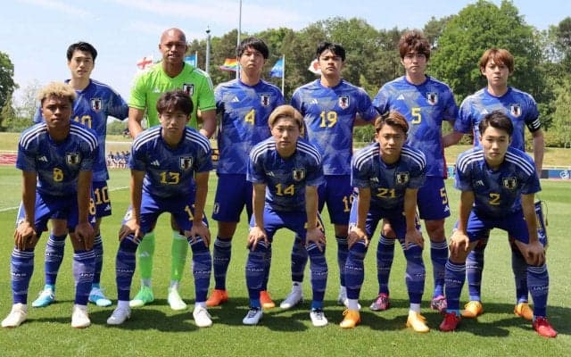 パリ五輪世代のU-22日本代表が山本理仁&松村優太のゴールでイングランドに2-0で勝利！ オランダ戦に弾み【親善試合】