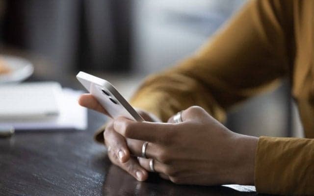 スマホを見続ける脳から脱却せよ！最強脳へ育てる黄金法則とは？