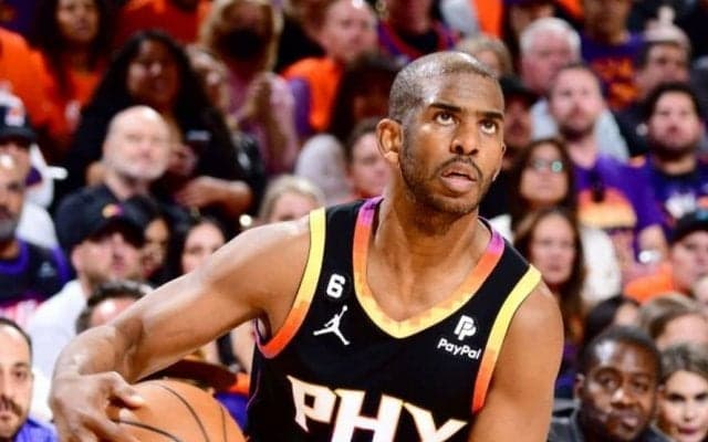 クリス・ポールはレブロンとの共闘を選ぶか、それとも『自分のチーム』サンズの司令塔としてNBA優勝を目指すか？