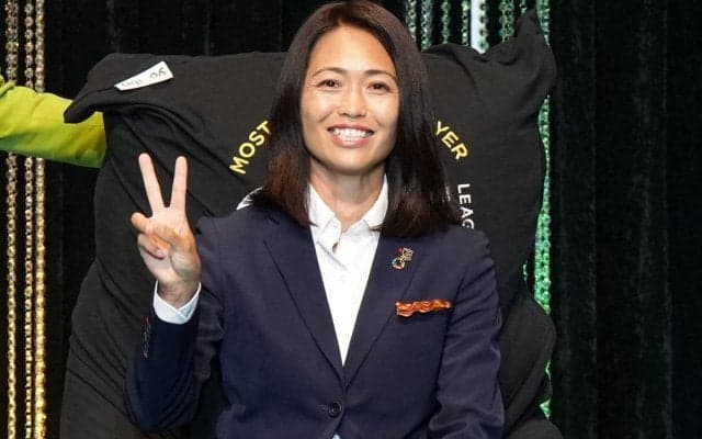 “DF”安藤梢が2代目MVP！優勝の浦和Lから最多5名がベストイレブンに《WEリーグアウォーズ》