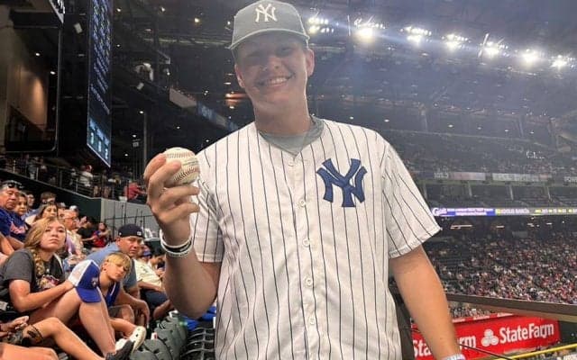 【MLB】大谷翔平184キロ弾を素手キャッチ　電話中の奇跡…ジャッジのファンも「最高の思い出」