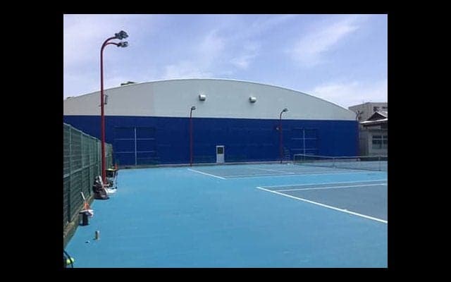  柳川高にハード2面が完成 