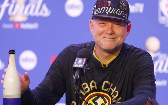 ナゲッツを初優勝へ導いたマイケル・マローンHC「我々は1回では満足していない」