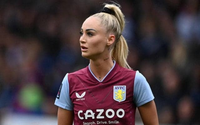 スイス女子代表FWが世界一セクシーな女性アスリートに？シャラポワらを抑えGoogleで圧倒的に検索される