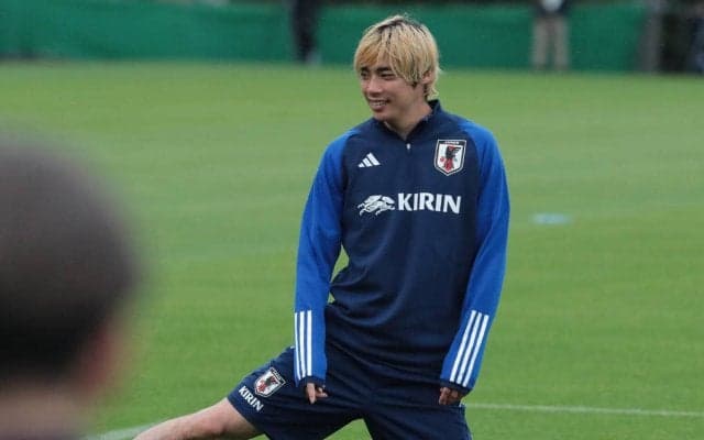 「あいつは老けてるんで」同学年の監督を語る伊東純也、シーズン終盤に失速も代表でのポジション争いに言及「代表でも結果を出さないと」