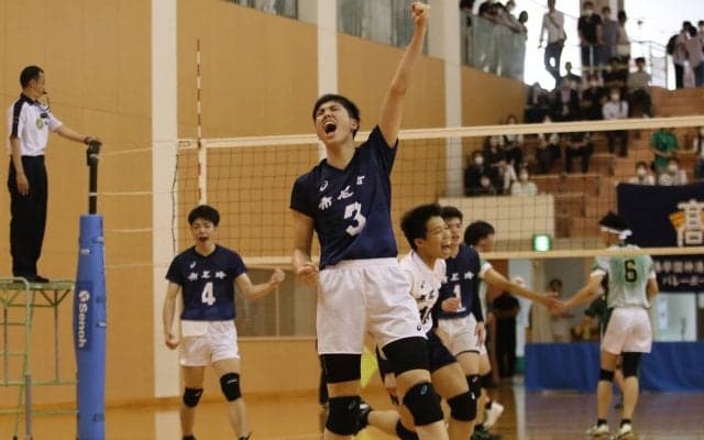 新人大会3位の市立尼崎高が今季初タイトル ルーキー・ハントラクル星夏がサーブで存在感【インターハイ兵庫予選（男子）】