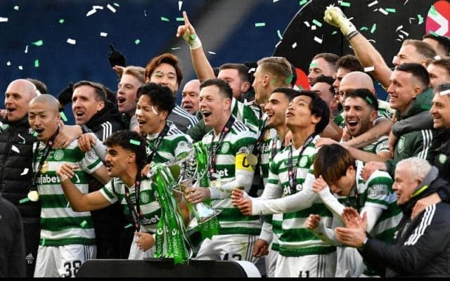 日本人選手では前田大然のみがモデルに起用！来日するセルティックが新アウェイユニフォームを発表「美しい」「黒かっこよ」