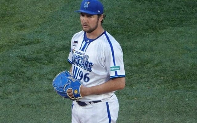 DeNAバウアー、来日初の完投勝利に雄叫び　最多12K…2時間8分の“超速ゲーム”