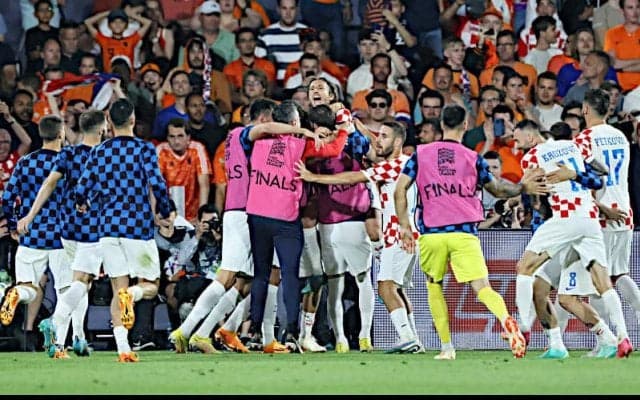 オランダとの120分の激闘を制したクロアチアが初の決勝へ駒を進める！《UNL》