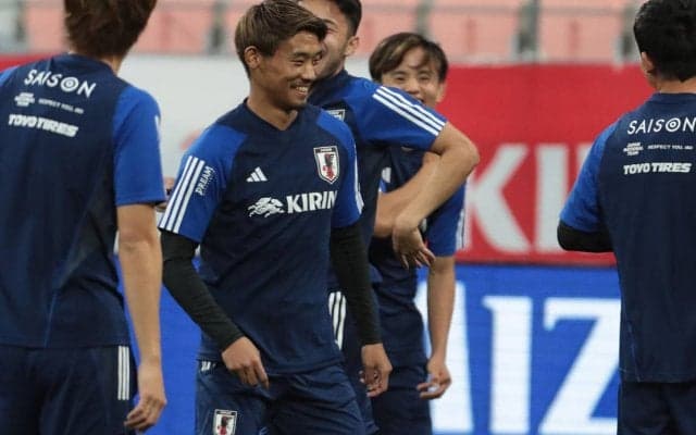 「違いを見せたい」アンカー起用が見込まれる守田英正、インサイドでコンビを組んだ新10番・堂安律を語る「個人的には期待している」