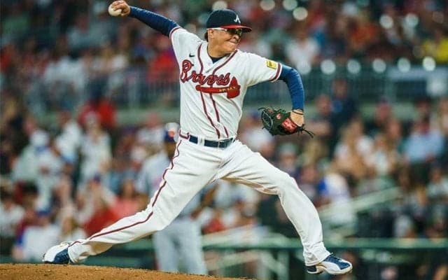 【MLB】グラウンドで“悶絶”の悲劇が「残酷だ」　エ軍出て大復活の右腕に「無事でいてくれ」