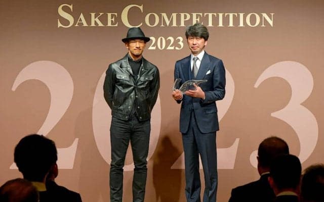 【日本代表】中田英寿が日本酒を口にする思い　「文化、自然の背景とのつながりに感動を覚える」