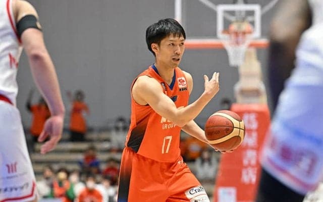 ベテランの綿貫瞬が新潟から北海道に移籍「皆さんと戦えたことを本当に感謝しています」