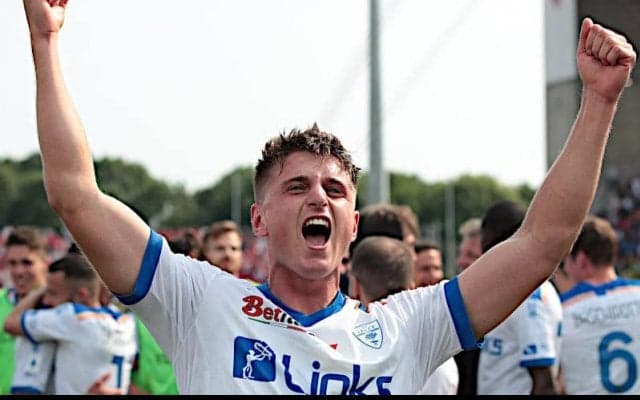 レッチェ、今季6GのFWコロンボの買取OP行使を発表！ミランは買戻しOPを保持