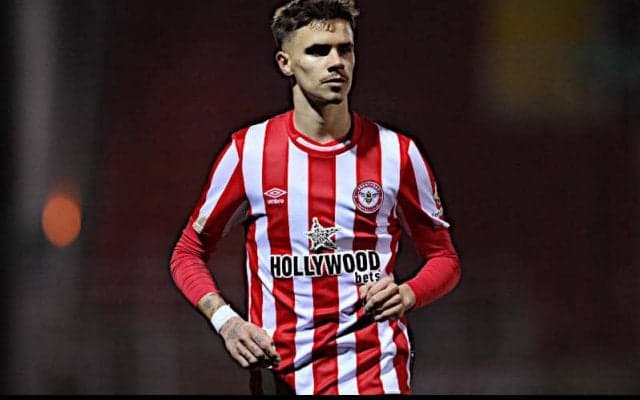 ブレントフォード、昨季途中に加入したベッカムの次男ロメオを完全移籍で獲得！ 昨季同様にBチームに加入