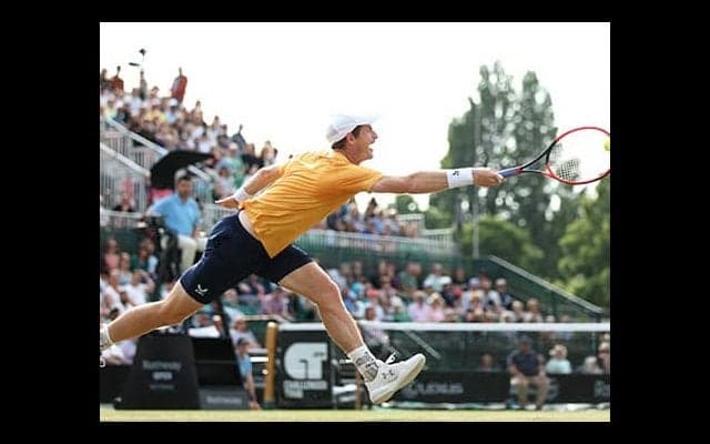  好調マレー 芝で2週連続V王手 