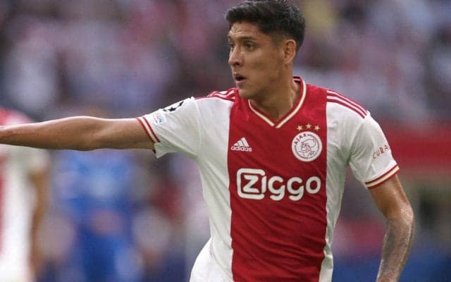 ドルトムントがメキシコ代表アルバレスを獲得へ？　ボランチとCBこなすアヤックスの要