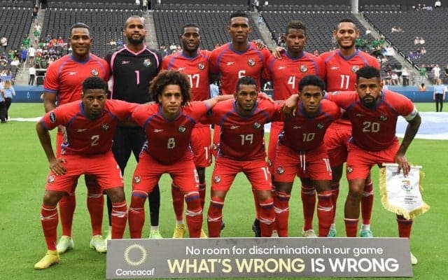 パナマ代表が9人がかりの大胆ゴールパフォーマンスを披露！しかし直後に悲劇が…