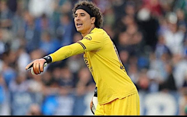 サレルニターナ、残留に貢献したベテランGKオチョアとの契約延長OPを行使！