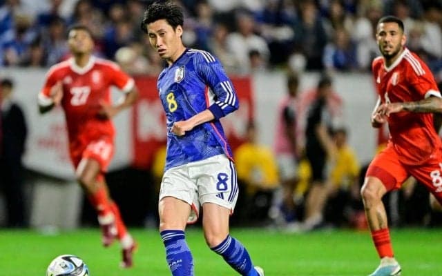 「トラップが鬼やろ」「やばすぎよ」日本の“美しい2点目”を演出した鎌田大地の絶妙タッチに称賛の嵐！「鎌田の神トラップはイニエスタ級でした」の声