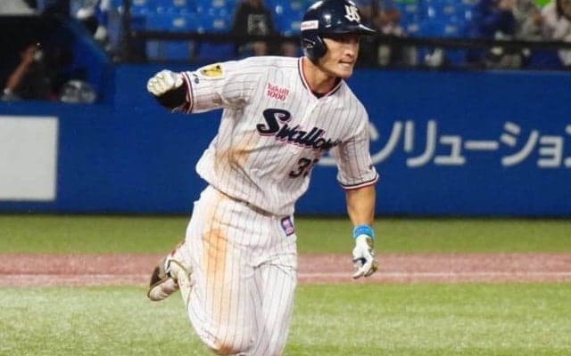 ボール捉えた“変態打ち”「イチロー思い出した」　ファン唖然「これ打てるのは天才よ」