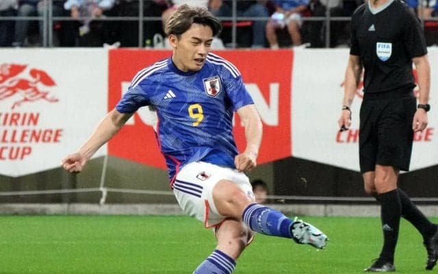 「ちょーぜつ可愛いー！！」「可愛すぎて苦しい」上田綺世の妻・由布菜月さんのワンピース姿が称賛の嵐