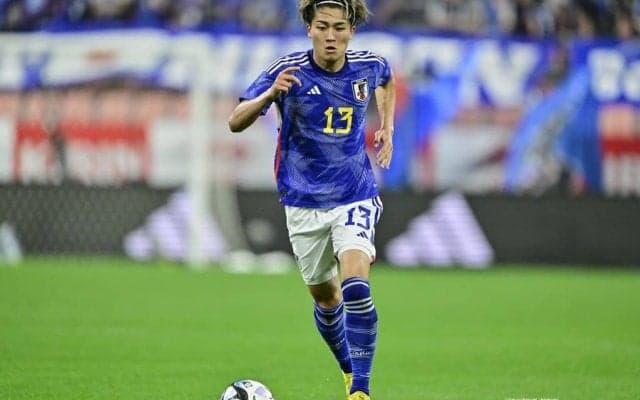 「まじでこれは永久保存や」日本代表FW中村敬斗の「実家ショット」公開される！ 地上波番組に出演も「どんどん女の子のファンが増える……」と心配の声も