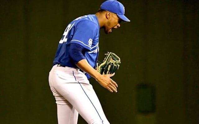 バット粉砕したスプリットが「最強すぎる」　響いたバキッ…ファン戦慄「初めて見た」