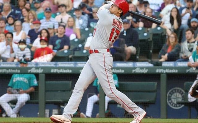 【MLB】大谷翔平の超絶特大弾は「152mだった」　同僚が異議…2年前の“公称141m弾”は「怪しい」