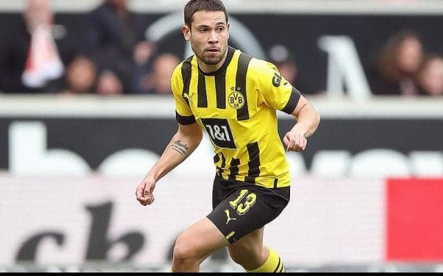 バイエルンがドルト主力SBゲレイロの加入発表！　トゥヘルと再タッグに