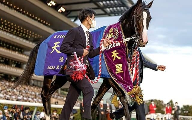 イクイノックスに黄信号!? ドゥラメンテでも覆せなかった関東馬の逆風データとは