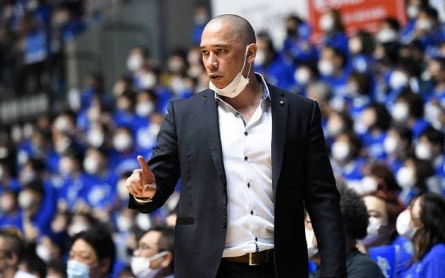 島根スサノオマジックがヘナレHCの続投発表「さらに成長し続けることができると確信」