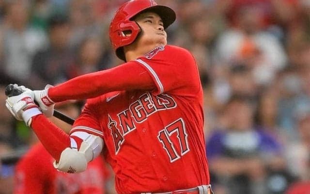 敵投手が「嘘だろ」と驚く圧巻弾！ 大谷翔平が見せた驚愕の一振りに米実況も愕然「どうやってあんな風に打つんだ」