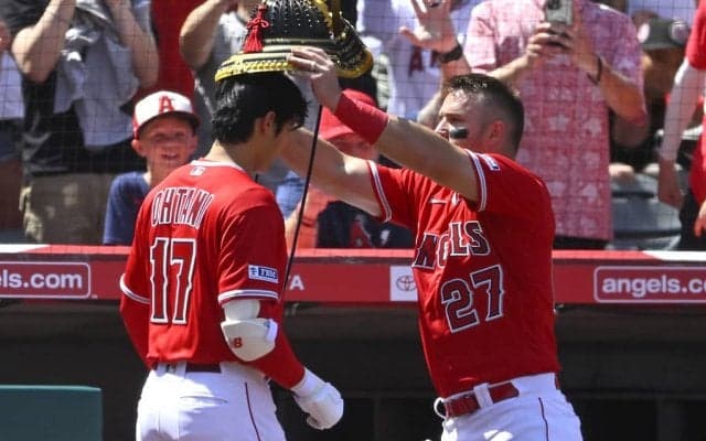 【MLB】大谷翔平、今季7度目“トラウタニ弾”での兜渡しに識者が着目「そのまま渡す姿は詩的で優雅だ」